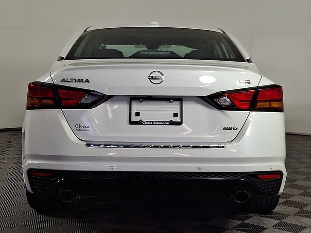 Used 2023 Nissan Altima 2.5 SR w/ SR Premium Package AWD/4WD image 8