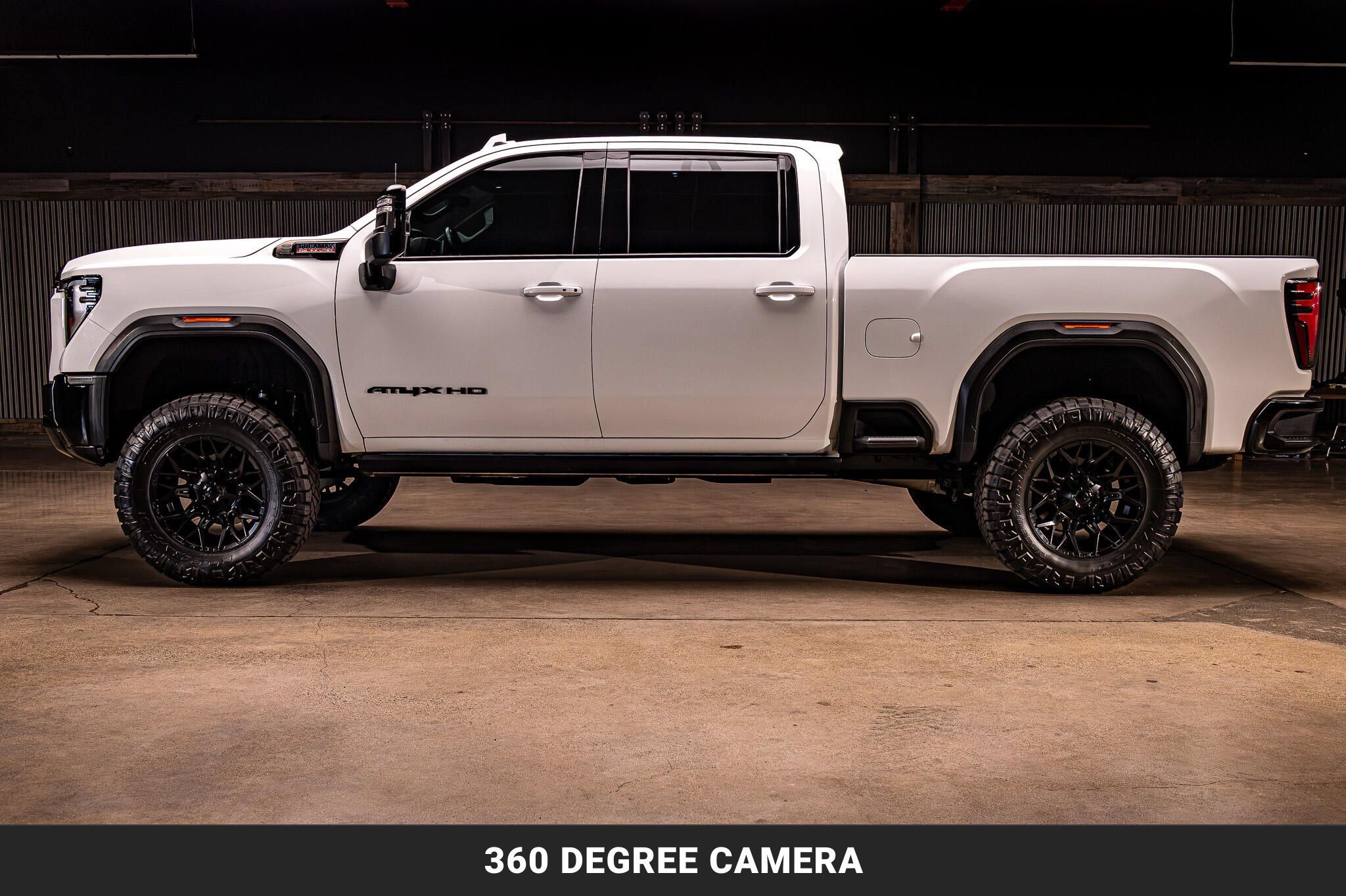 Used 2024 GMC Sierra 2500 AT4X AWD/4WD image 5