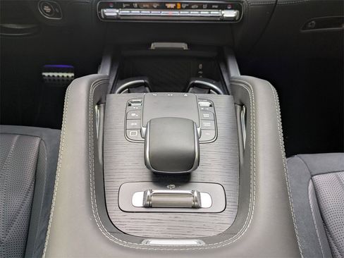 Used 2025 Mercedes-Benz GLE 63 AMG S image 20