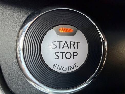 Used 2018 Nissan Murano Platinum image 30