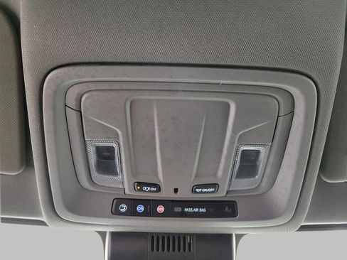 Used 2025 Chevrolet Silverado 2500 W/T w/ WT Convenience Package image 19