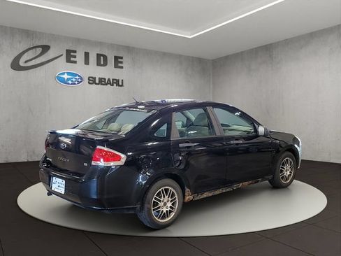 Used 2010 Ford Focus SE FWD image 12