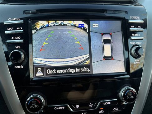 Used 2015 Nissan Murano Platinum w/ Cargo Package w/Cover image 16