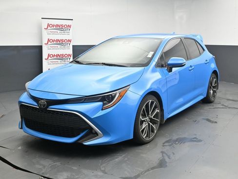 Used 2019 Toyota Corolla XSE FWD image 4