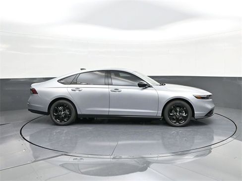 New 2025 Honda Accord SE image 21