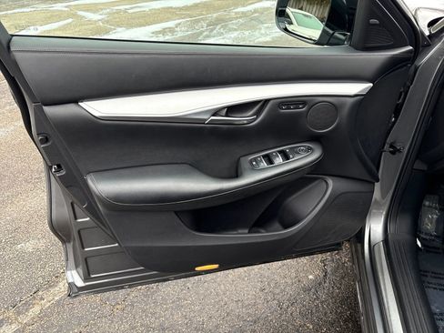 Used 2019 INFINITI QX50 Essential w/ Premium Heat Package image 10
