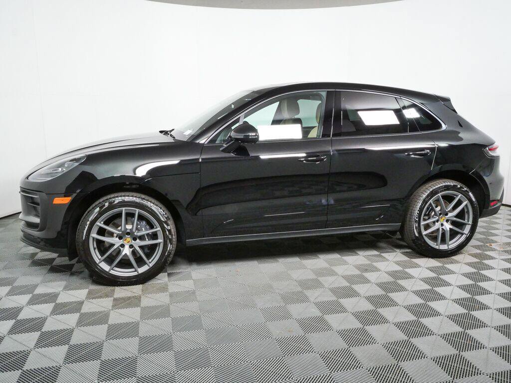 New 2026 Porsche Macan Turbo AWD/4WD image 2