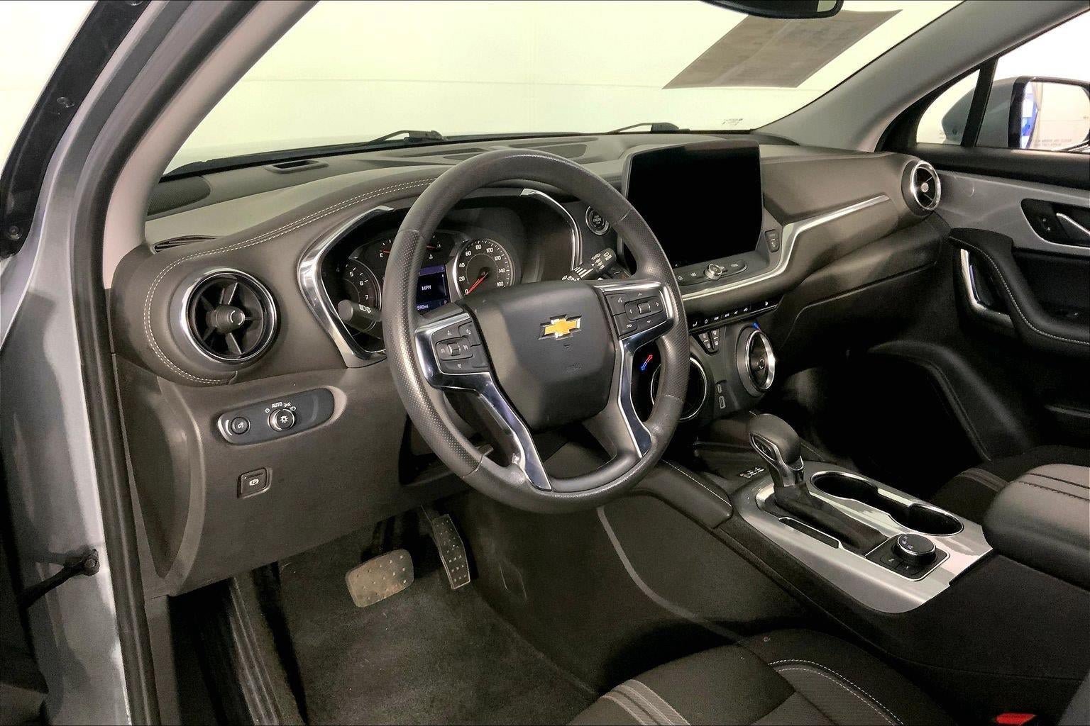 Used 2024 Chevrolet Blazer LT w/ Convenience Package FWD image 14