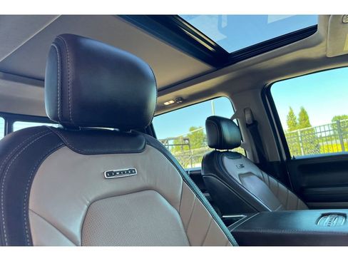 Used 2019 Ford F350 Limited image 18
