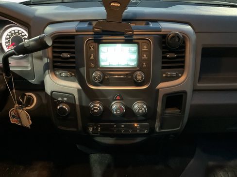 Used 2018 RAM 3500 Tradesman w/ Chrome Appearance Group image 11