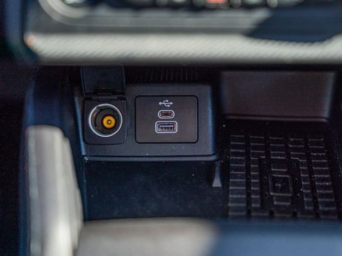 Certified 2025 Ford Bronco Sport Outer Banks w/ Outer Banks Tech Package+ image 32