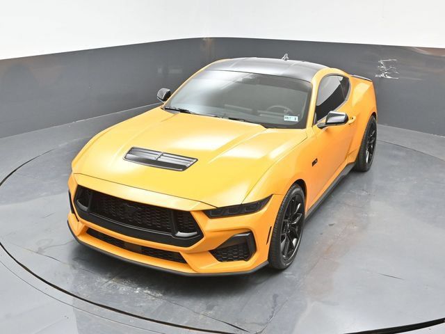 Used 2026 Ford Mustang GT w/ Mustang Nite Pony Package RWD image 17
