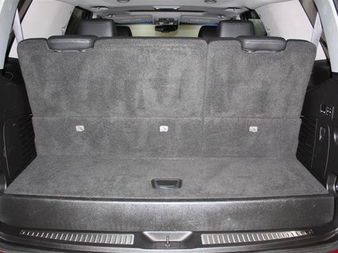 Used 2015 Cadillac Escalade Luxury AWD/4WD image 38