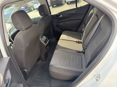 Used 2024 Chevrolet Equinox LT FWD image 12