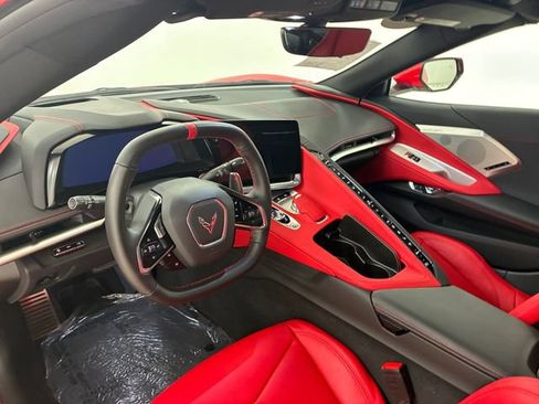 Used 2022 Chevrolet Corvette Stingray Preferred Cpe w/ Z51 Performance Package RWD image 17