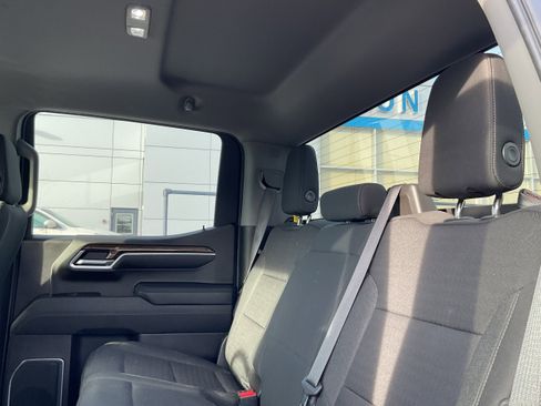 Used 2022 Chevrolet Silverado 1500 LT image 7