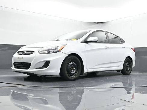 Used 2016 Hyundai Accent SE w/ Option Group 02 FWD image 26