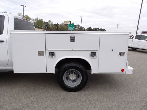 Used 2024 Chevrolet Silverado 3500 W/T w/ WT Convenience Package image 49