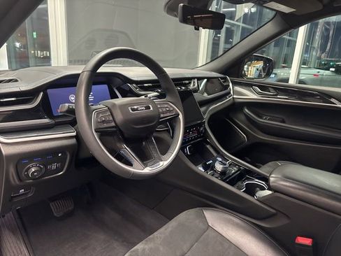 Used 2022 Jeep Grand Cherokee Trailhawk w/ Advanced Protech Group II image 14