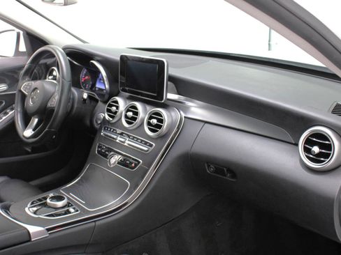 Used 2017 Mercedes-Benz C 300 Sedan image 43