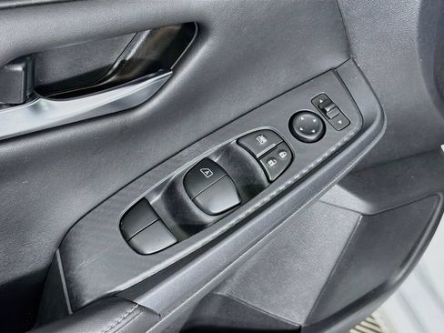 Used 2024 Nissan Sentra SV w/ All-Weather Package FWD image 17