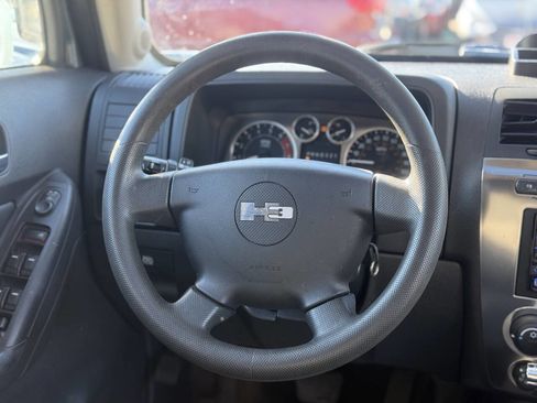 Used 2007 HUMMER H3 Base 4dr SUV 4WD w/ Chrome Appearance Package image 19