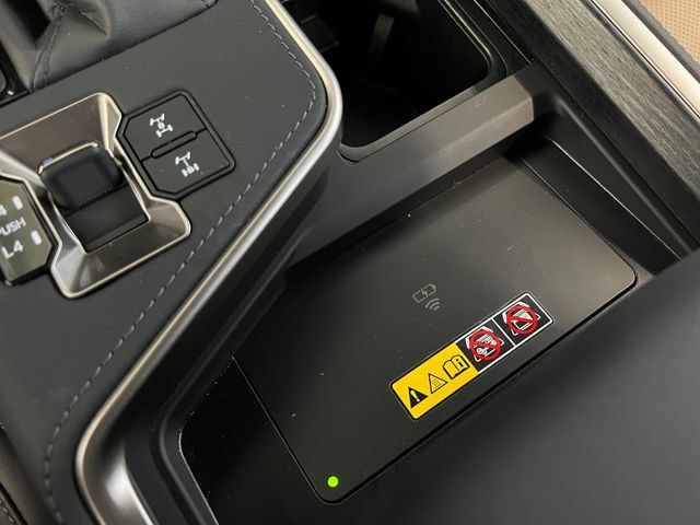Used 2025 Lexus GX 550 AWD/4WD image 23