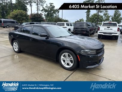 Used 2017 Dodge Charger SE w/ Popular Equipment Group