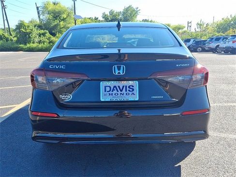 Certified 2025 Honda Civic Sport image 5