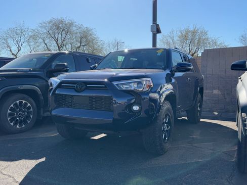 Certified 2023 Toyota 4Runner SR5 Premium image 2