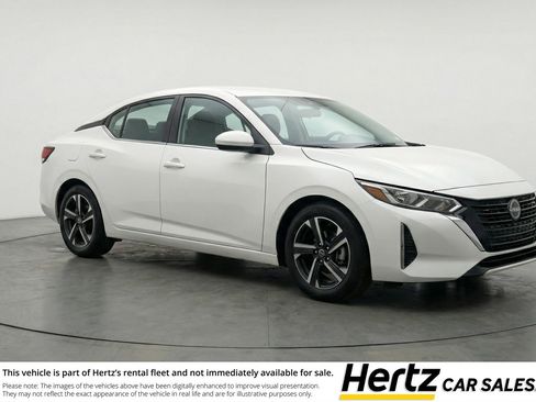 Used 2025 Nissan Sentra SV image 1