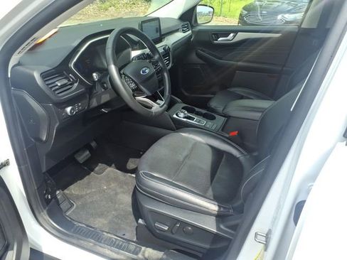 Used 2021 Ford Escape SEL w/ Technology Package AWD/4WD image 12