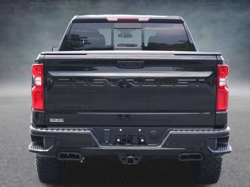 Used 2022 Chevrolet Silverado 1500 LT Trail Boss w/ LT Trail Boss Premium Package AWD/4WD image 22