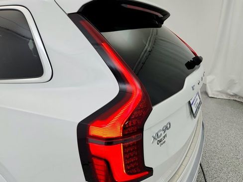 New 2025 Volvo XC90 T8 Ultra w/ Protection Package Premier image 19