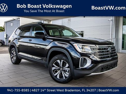 New 2026 Volkswagen Atlas SE image 1