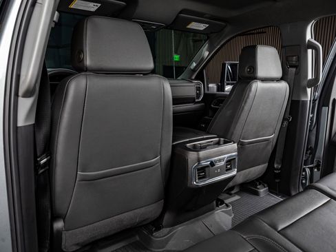 Used 2025 Chevrolet Silverado 2500 LTZ w/ LTZ Plus Package image 31