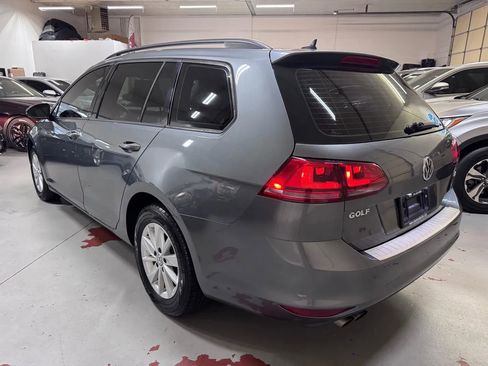 Used 2016 Volkswagen Golf S FWD image 5
