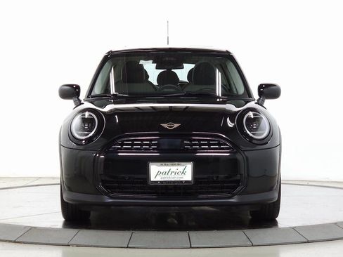 New 2025 MINI Cooper 4-Door Hardtop image 2