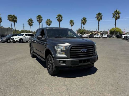 Used 2015 Ford F150 XLT w/ Equipment Group 302A Luxury AWD/4WD image 3