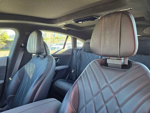 Used 2022 Mercedes-Benz EQS 580 4MATIC Sedan image 23