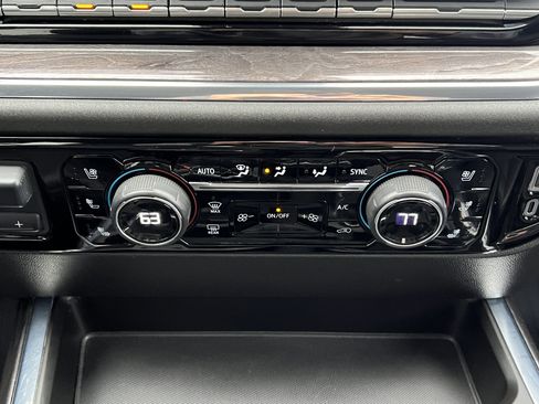 Used 2024 Chevrolet Silverado 1500 LTZ w/ LTZ Convenience Package II image 29