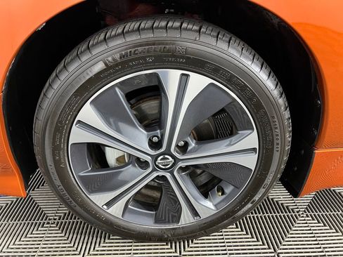 Used 2022 Nissan Leaf SV Plus image 11