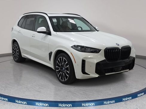 Used 2024 BMW X5 xDrive50e w/ Executive Package AWD/4WD image 3