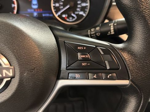 Used 2025 Nissan Altima 2.5 SV FWD image 16