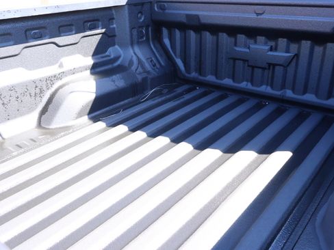 Used 2023 Chevrolet Colorado LT w/ Advanced Trailering Package image 21