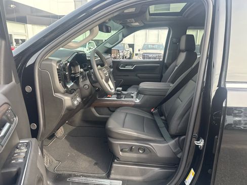 New 2026 GMC Sierra 1500 SLT w/ SLT Premium Plus Package image 14