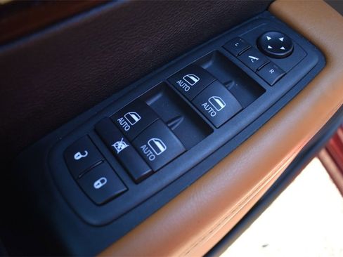 Used 2021 Chrysler Pacifica Pinnacle image 30