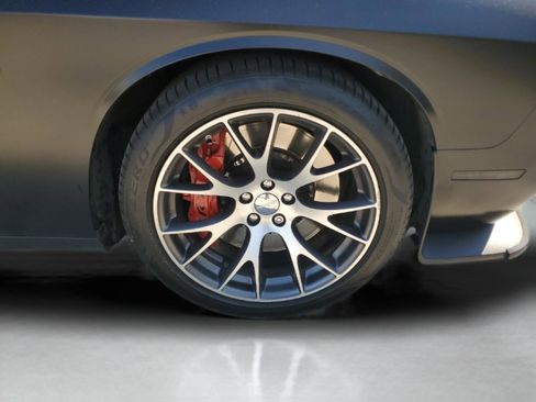 Used 2022 Dodge Challenger SRT Hellcat w/ Plus Package image 30