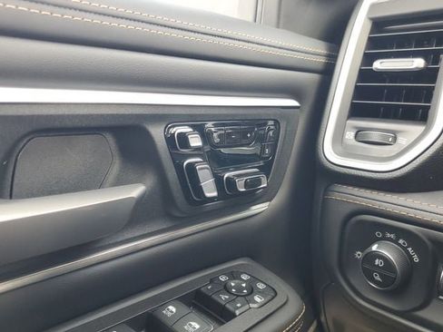 New 2026 RAM 1500 Tungsten w/ Towing Technology Group AWD/4WD image 32