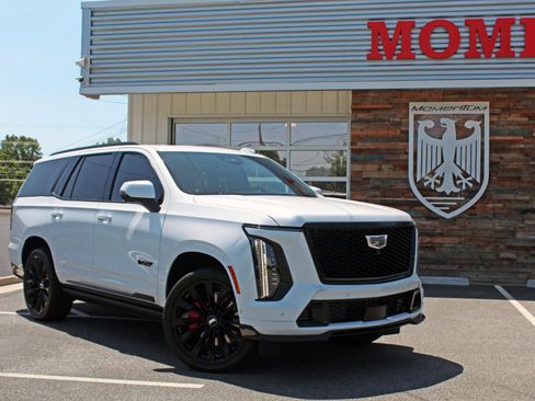 Used 2026 Cadillac Escalade V AWD/4WD image 98